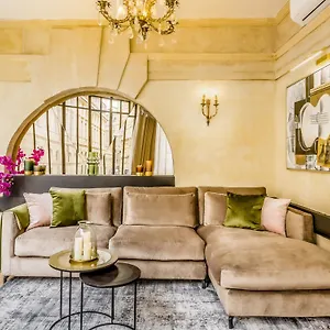 Merveil Signature - Valois - Louvre View Apartment Paris