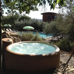 Camping Roulottes Et De Saint Cerice, Vogue